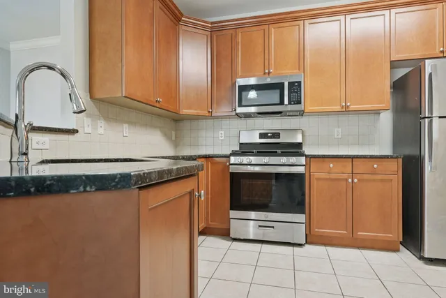 $270,000 | 313 Masterson Court, Ewing, NJ 08618