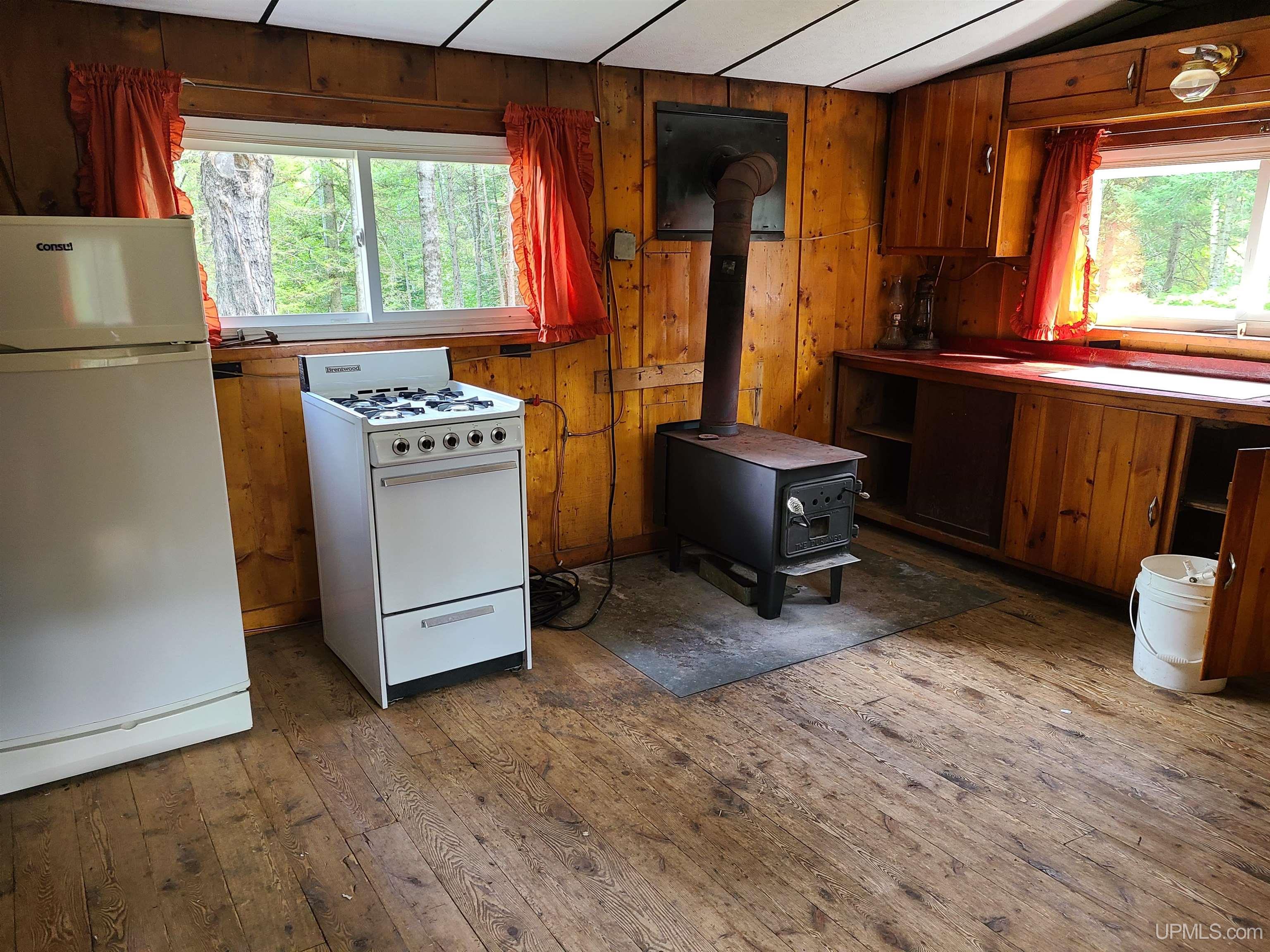 W1322 Co Road Felch, MI 49831 - Photo 4 of 17