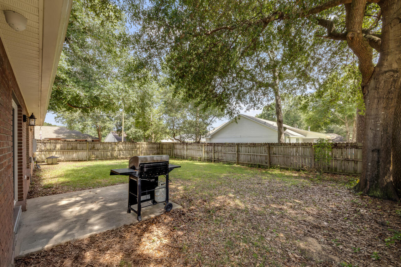 2808 Ping Lane Crestview, FL 32539 - Photo 6 of 33