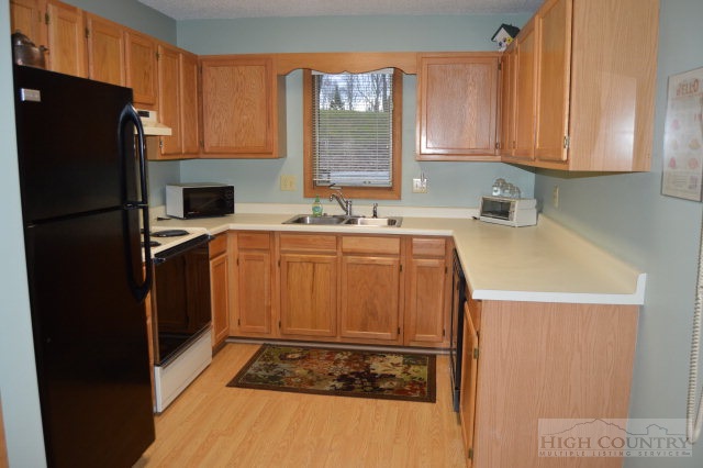 472 St Andrews Road Beech Mountain, NC 28604 - Photo 17 of 19 Gallery Image 17