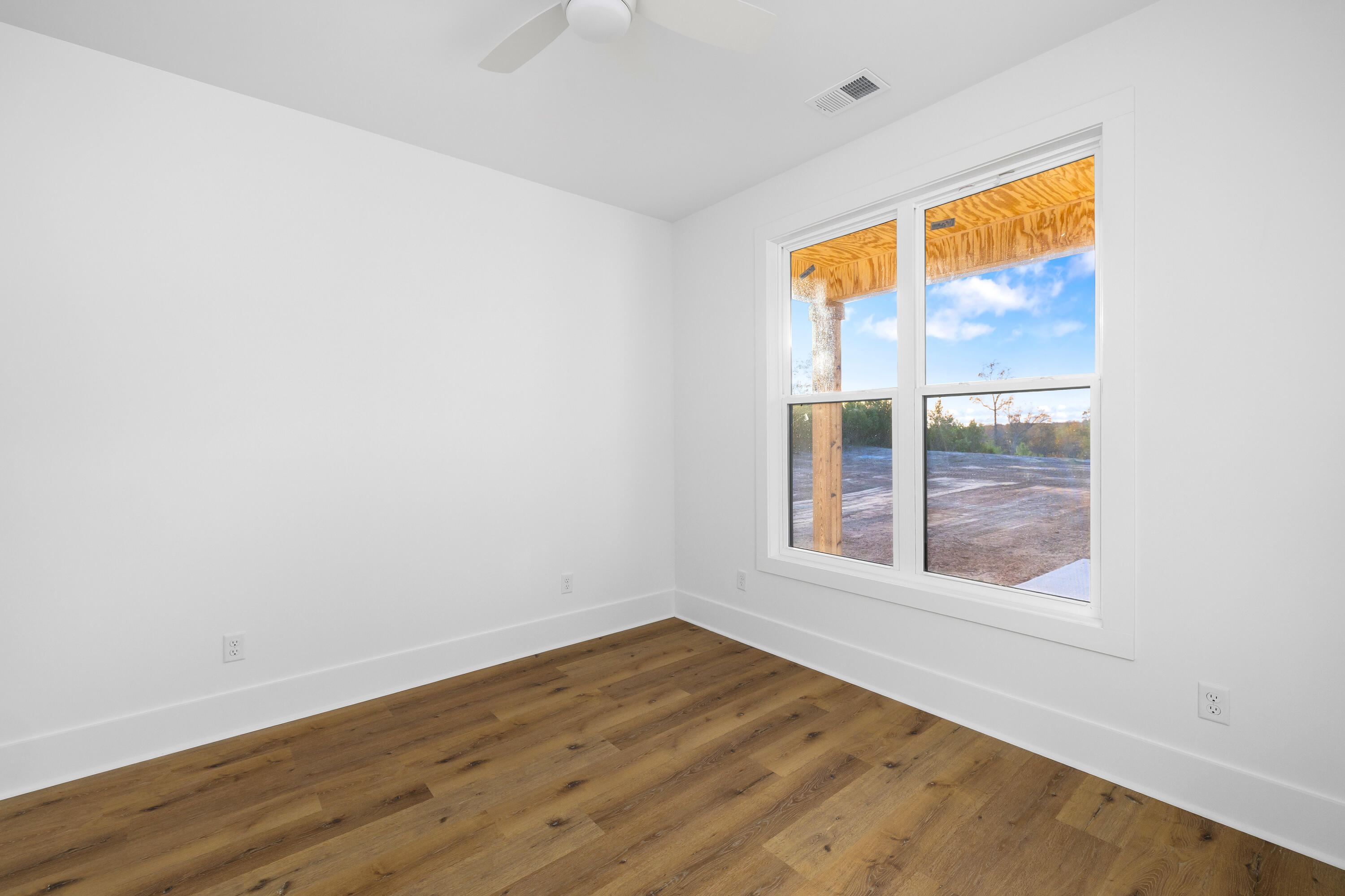 3074 Peach Orchard Road Dalzell, SC 29040 - Photo 27 of 35 Guest Bedroom 2
