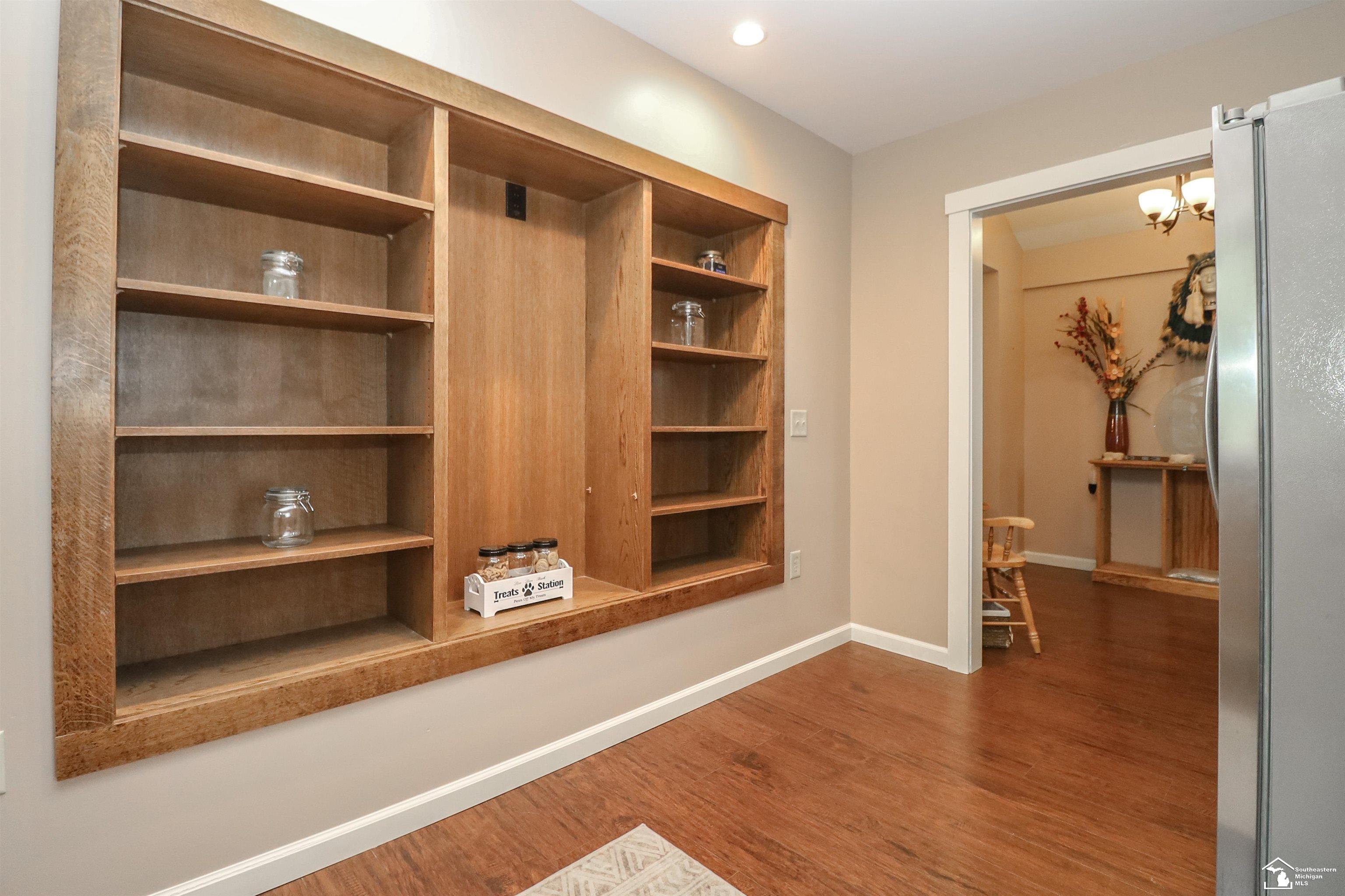 1348 Samaria Road Temperance, MI 48182 - Photo 10 of 52 sitting/reading room