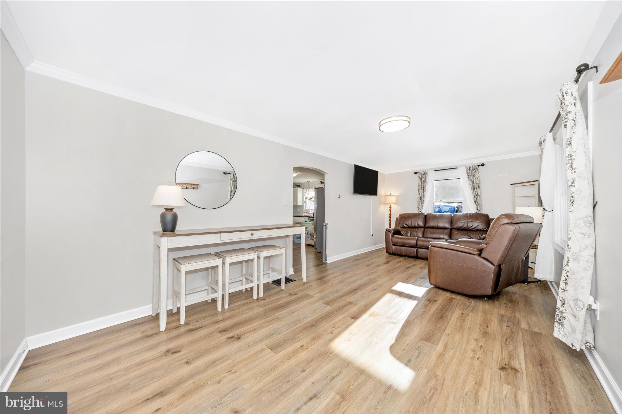 11863 Wolfsville Road Smithsburg, MD 21783 - Photo 3 of 51 a living room with furniture