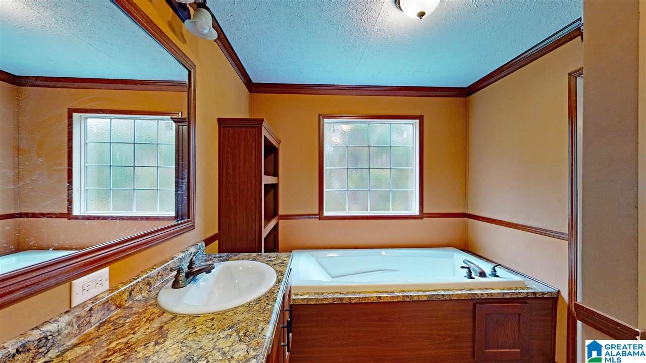 2595 Armstrong Loop Hayden, AL 35079 - Photo 16 of 27