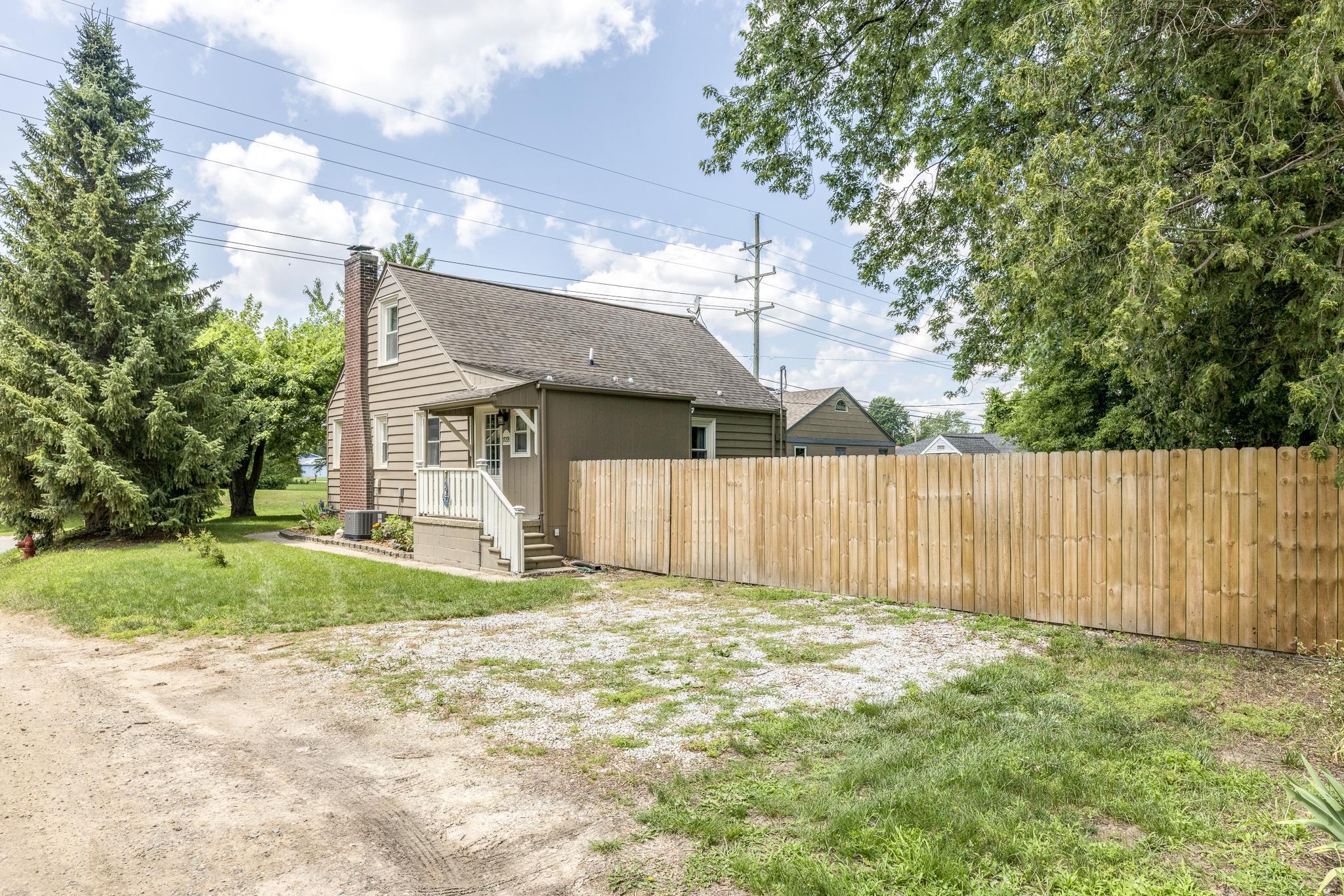 7093 Lakeshore Road Lexington, MI 48450 - Photo 40 of 46