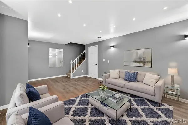 $255,000 | 2529 Grayford Walk, St. Louis, MO 63129