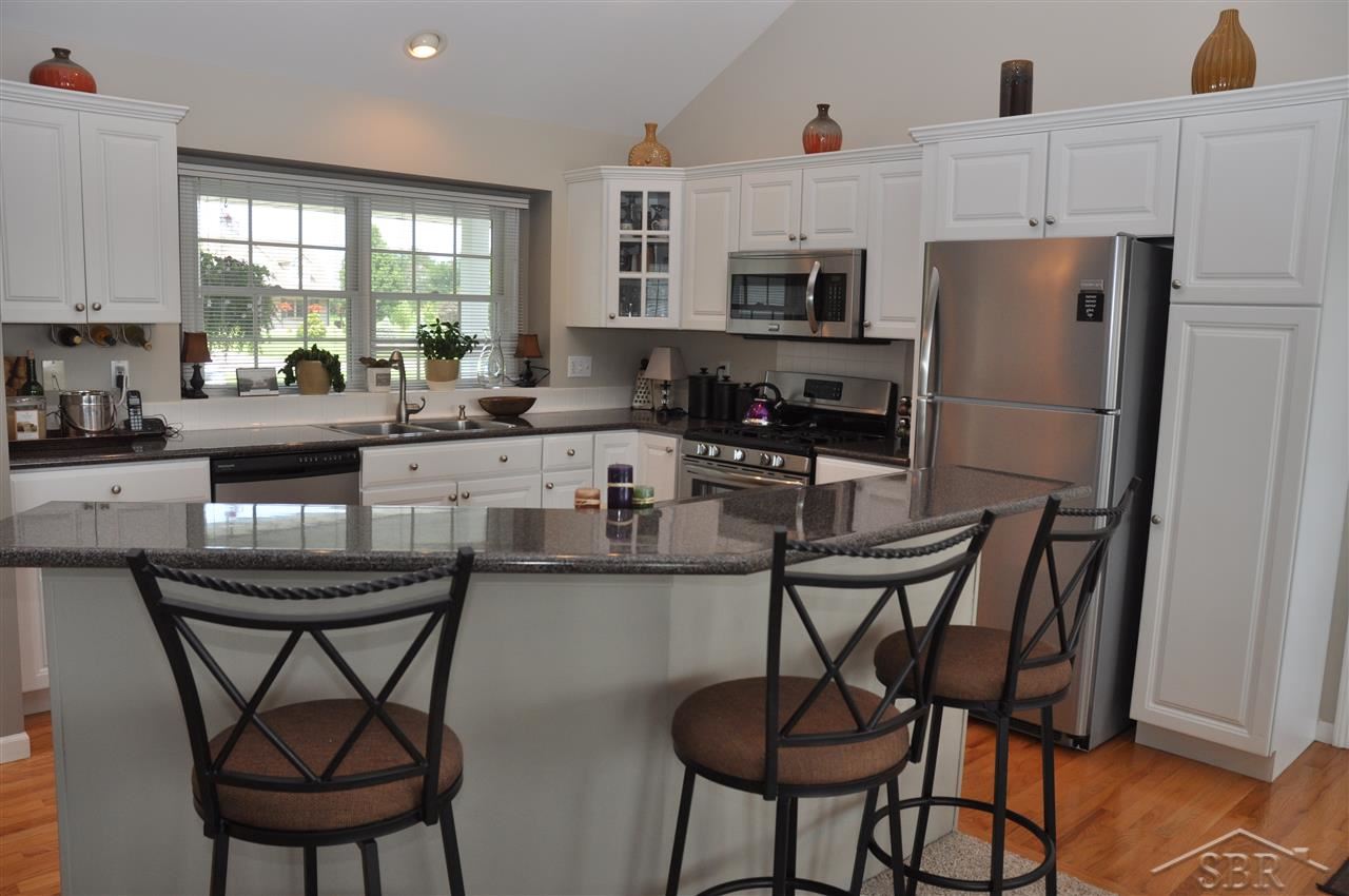 10831 Dice Road Freeland, MI 48623 - Photo 3 of 16 31206611-2.JPG