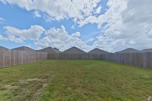 $1,645 | 114 ORTHELLO Court, Lafayette, LA 70507