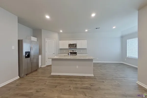 $1,645 | 114 ORTHELLO Court, Lafayette, LA 70507