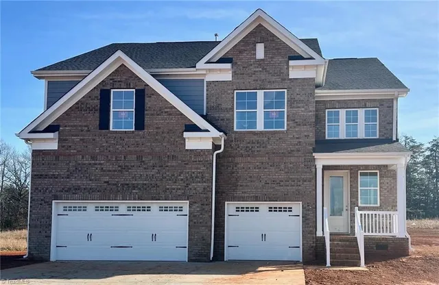 $638,000 | 5604 Penguin Drive, Summerfield, NC 27358