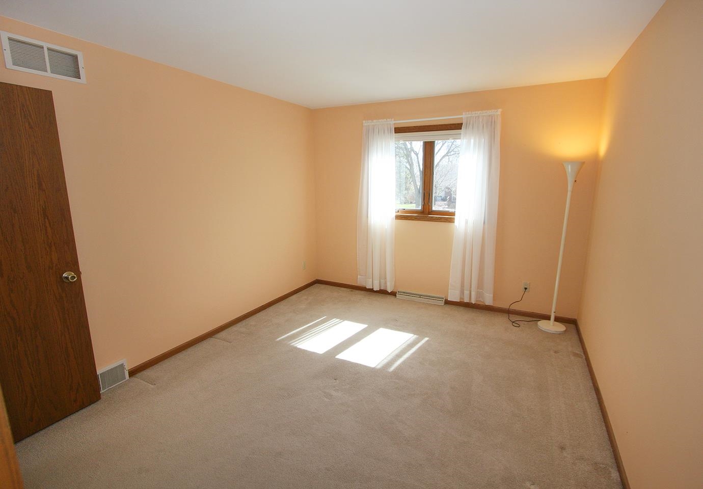 614 Engelhart Drive Madison, WI 53713 - Photo 23 of 40