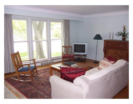 2423 Nottingham Road Ann Arbor, MI 48104 - Photo 2 of 10 Photo 2