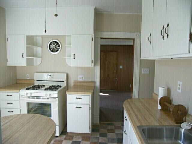 1306 Monroe Street, Unit (INTOWN ROCHESTER) Rochester, IN 46975 - Photo 4 of 9