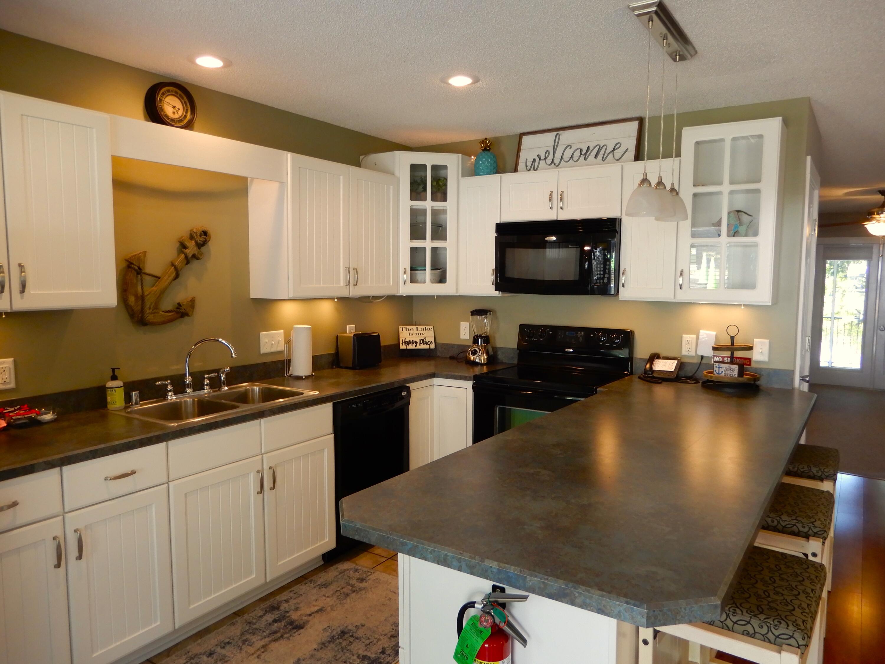 606 Tortuga Lane, Unit 606 Grand Rivers, KY 42045 - Photo 6 of 40 DSCN7374