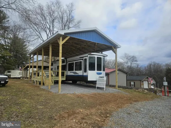 $99,999 | 11 Ranger Road, Falling Waters, WV 25419