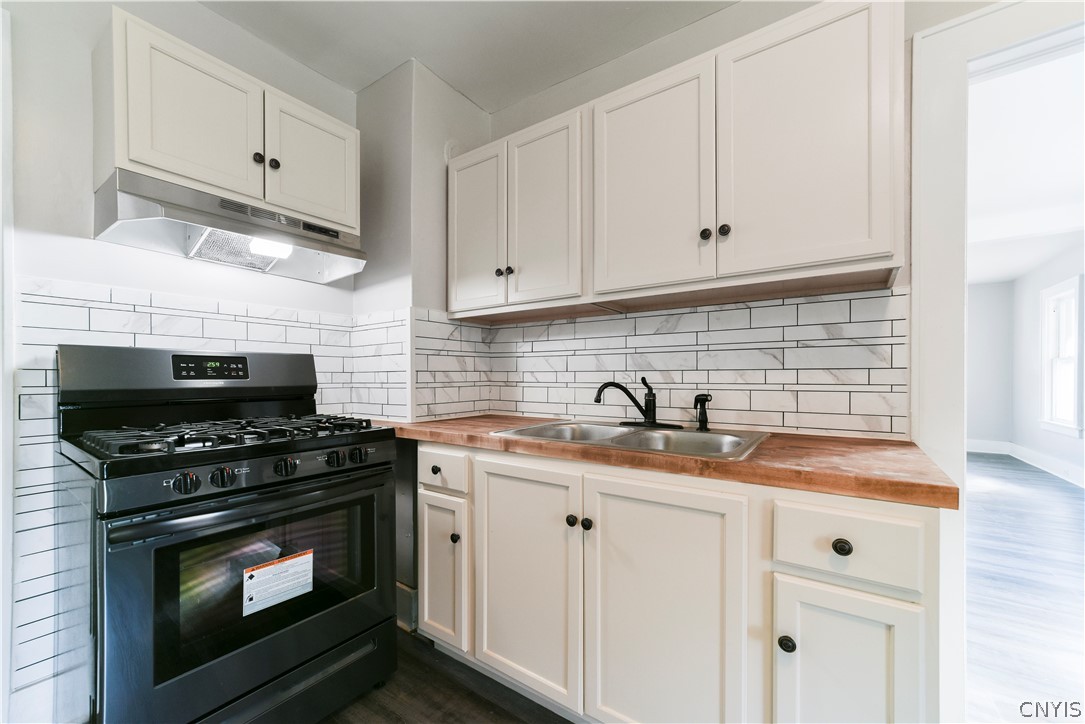 215 Caleb Avenue Syracuse, NY 13206 - Photo 17 of 36