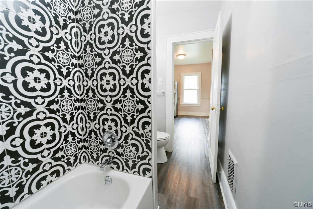 215 Caleb Avenue Syracuse, NY 13206 - Photo 24 of 36