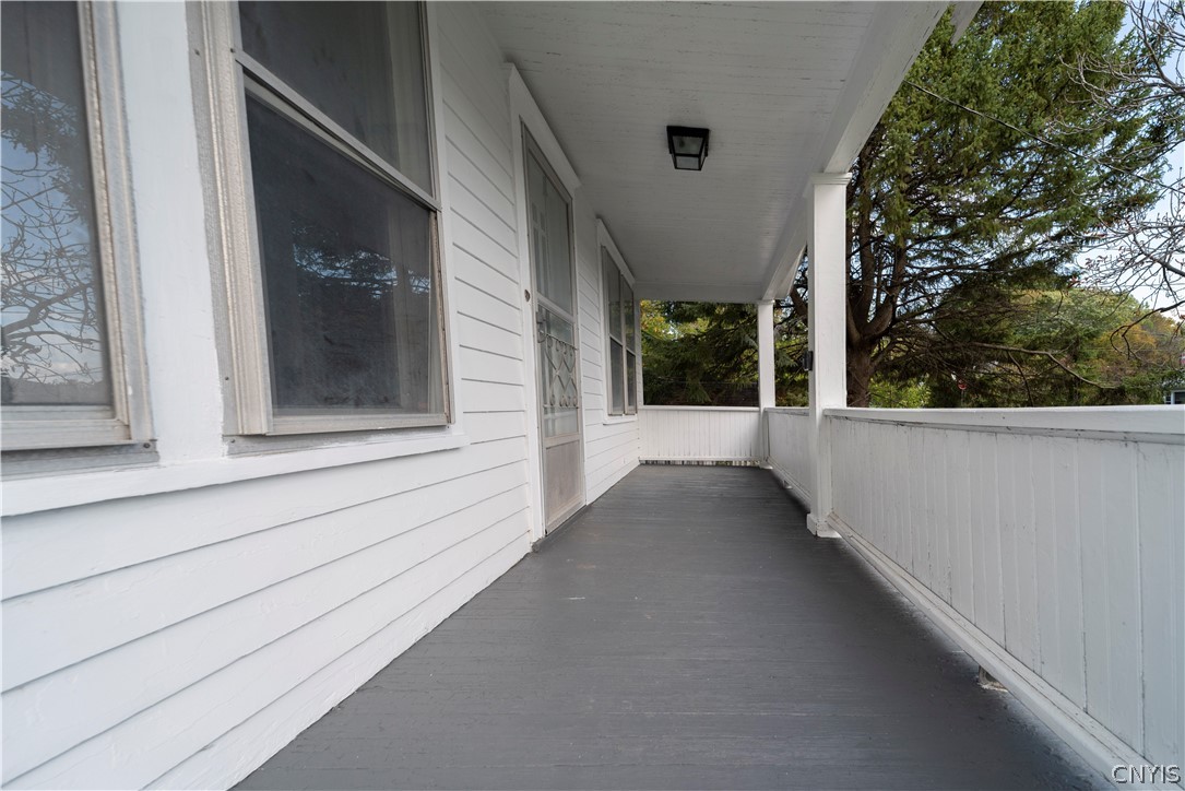 215 Caleb Avenue Syracuse, NY 13206 - Photo 4 of 36