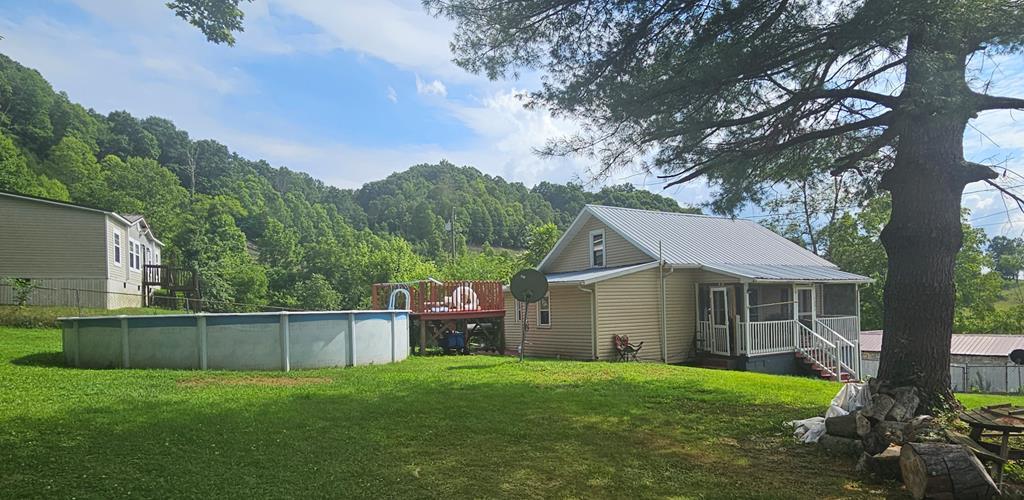 4292 Tunnel Road Honaker, VA 24260 - Photo 2 of 24 Gallery Image 2