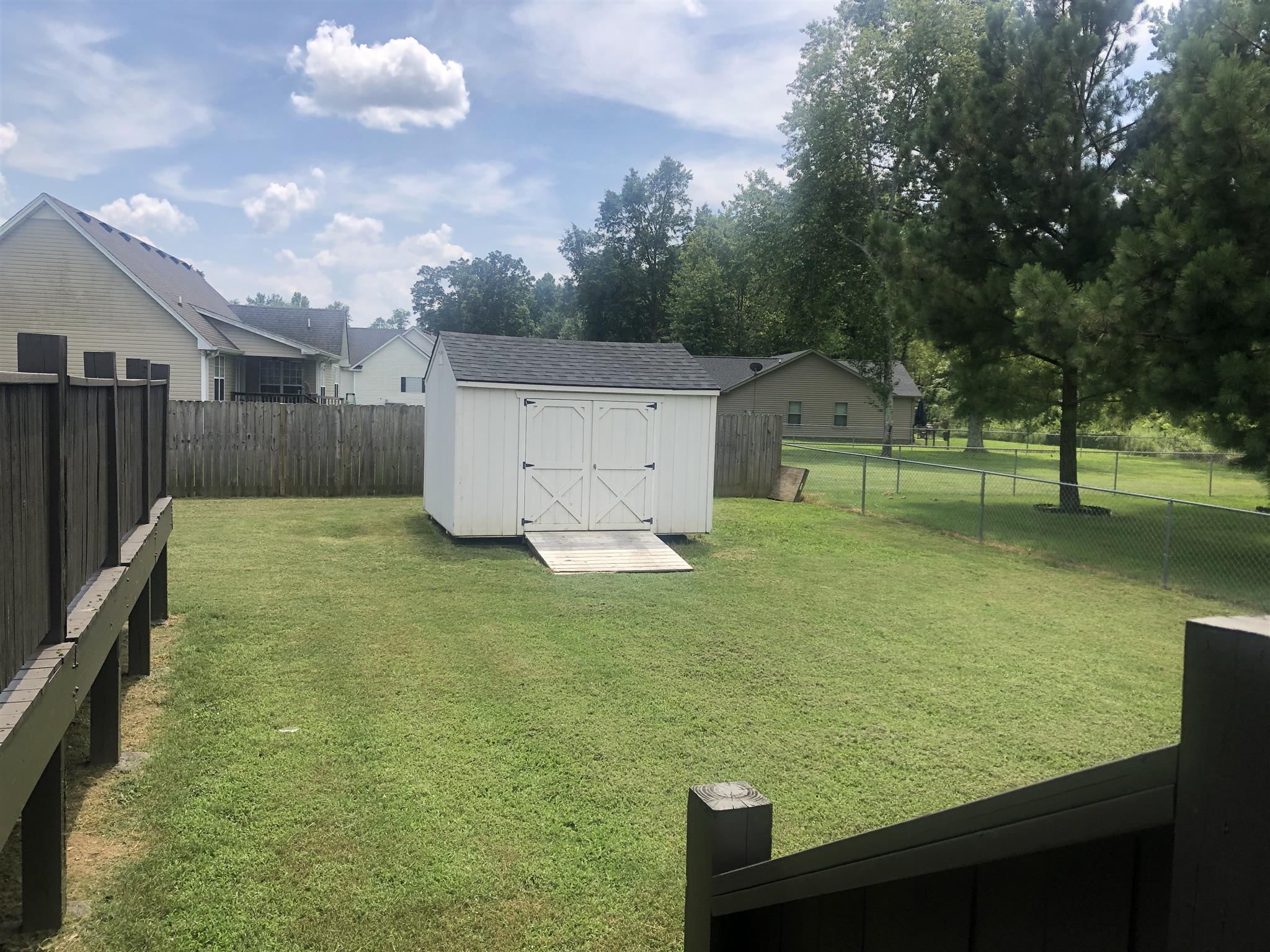 478 Jim Courtney Road Portland, TN 37148 - Photo 7 of 17 a view of a backyard