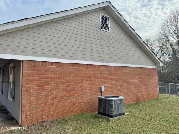 $239,900 | 72 North Colby Lane, Columbus, MS 39702