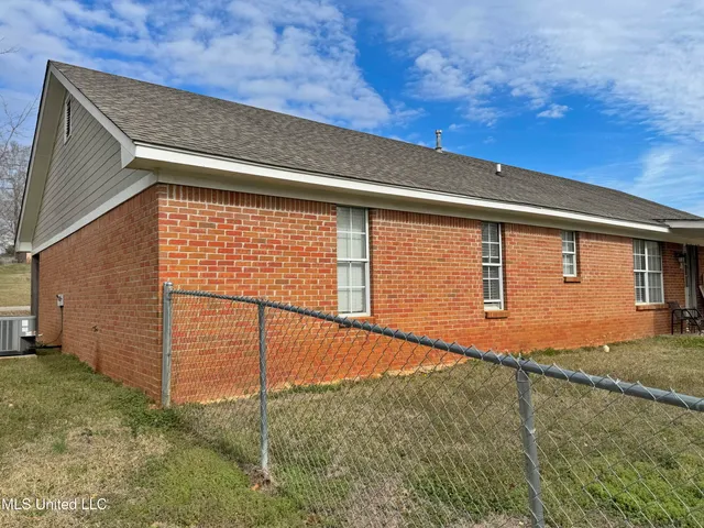 $239,900 | 72 North Colby Lane, Columbus, MS 39702