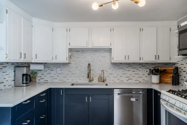 $430,000 | 1447 71 1/2 Street, South Haven, MI 49090