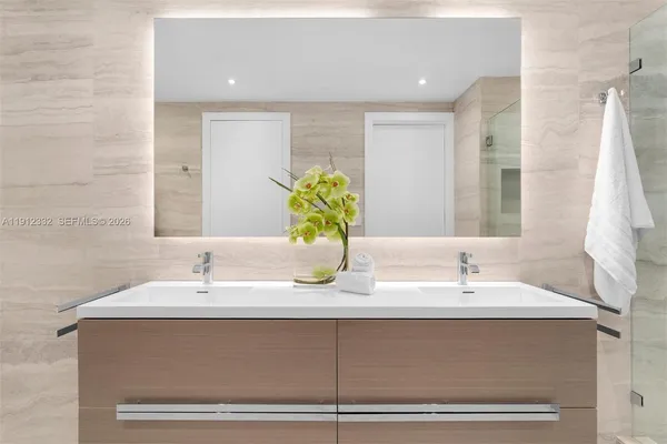 $2,750,000 | 6103 Aqua Avenue, Unit 504, Miami Beach, FL 33141