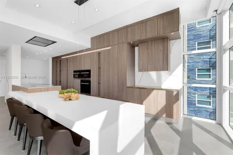 $3,200,000 | 6103 Aqua Avenue, Unit 504, Miami Beach, FL 33141