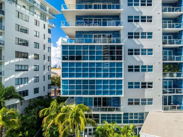 $2,750,000 | 6103 Aqua Avenue, Unit 504, Miami Beach, FL 33141