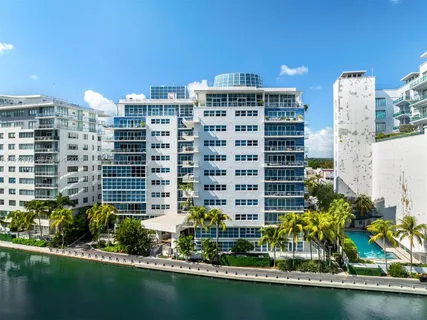 $3,200,000 | 6103 Aqua Avenue, Unit 504, Miami Beach, FL 33141