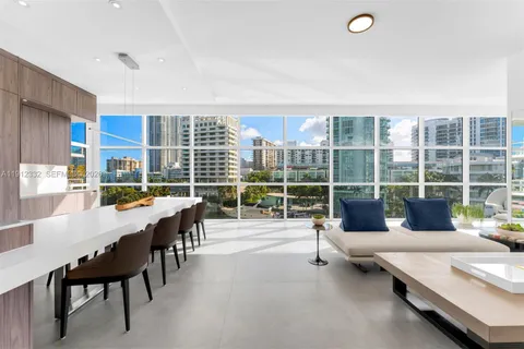 $3,200,000 | 6103 Aqua Avenue, Unit 504, Miami Beach, FL 33141