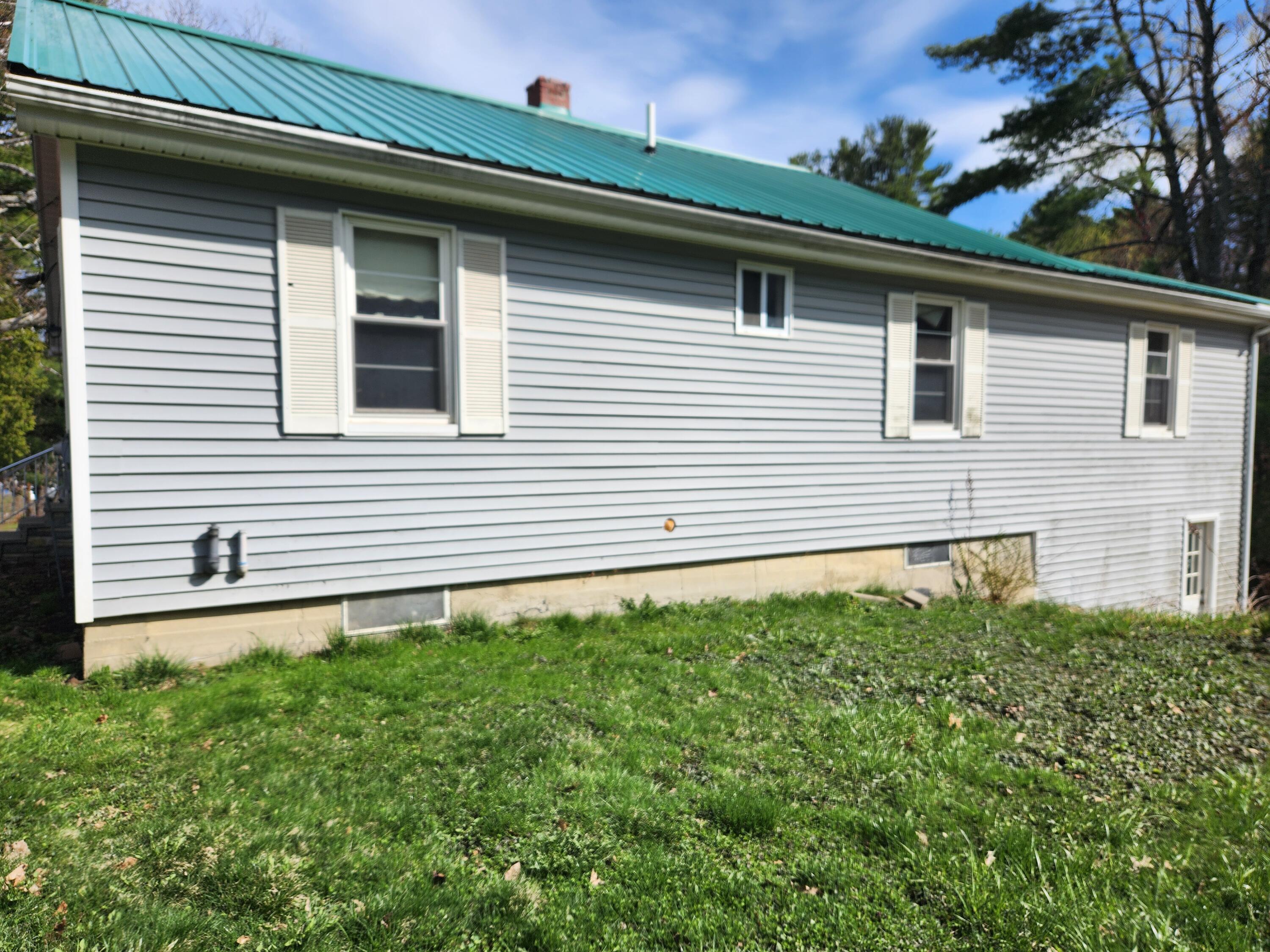 14 Getchell Street Bath, ME 04530 - Photo 3 of 40 20260421_152311