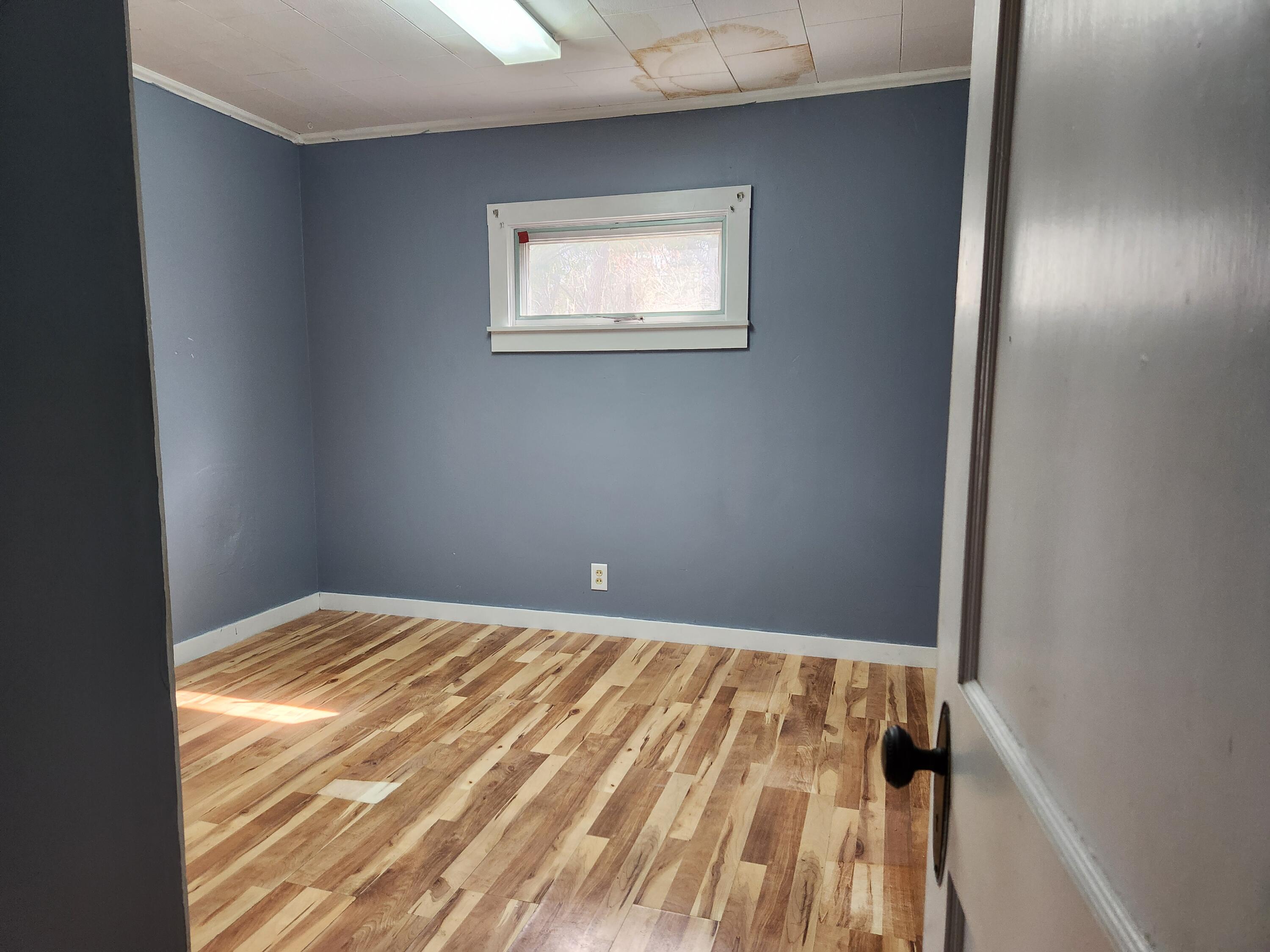 14 Getchell Street Bath, ME 04530 - Photo 32 of 40 20260421_151219