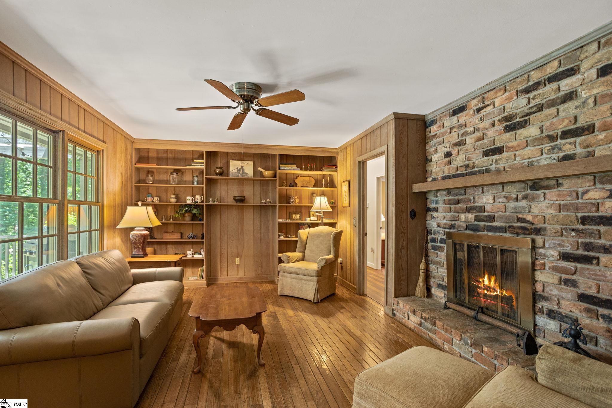514 Trinity Way Greenville, SC 29617 - Photo 11 of 35 Gallery Image 11