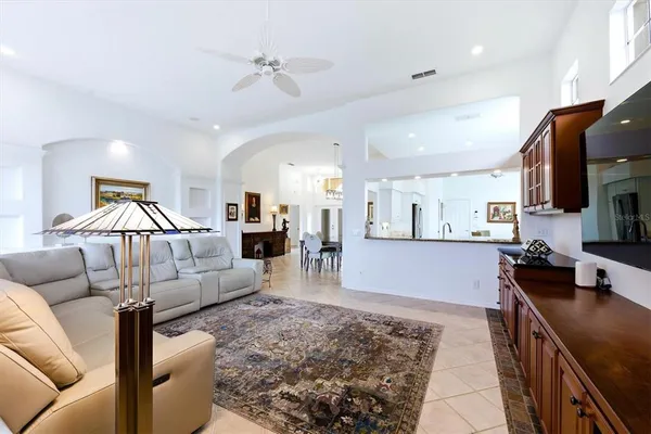 $619,000 | 304 Bermuda Court, Unit 14, Venice, FL 34293