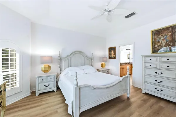 $619,000 | 304 Bermuda Court, Unit 14, Venice, FL 34293