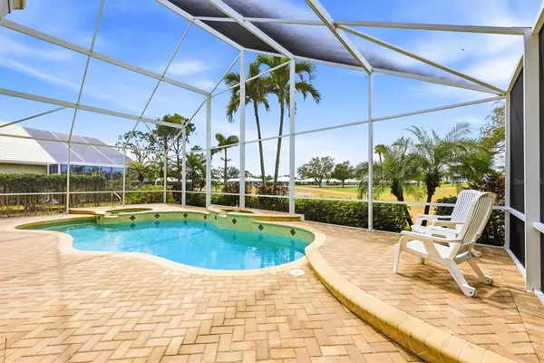$619,000 | 304 Bermuda Court, Unit 14, Venice, FL 34293