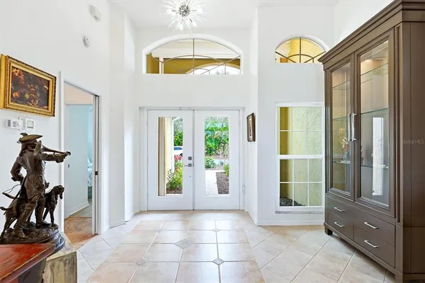 $619,000 | 304 Bermuda Court, Unit 14, Venice, FL 34293
