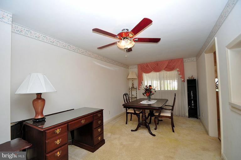 1360 Kenton Road Baltimore, MD 21234 - Photo 14 of 19 Dining Room