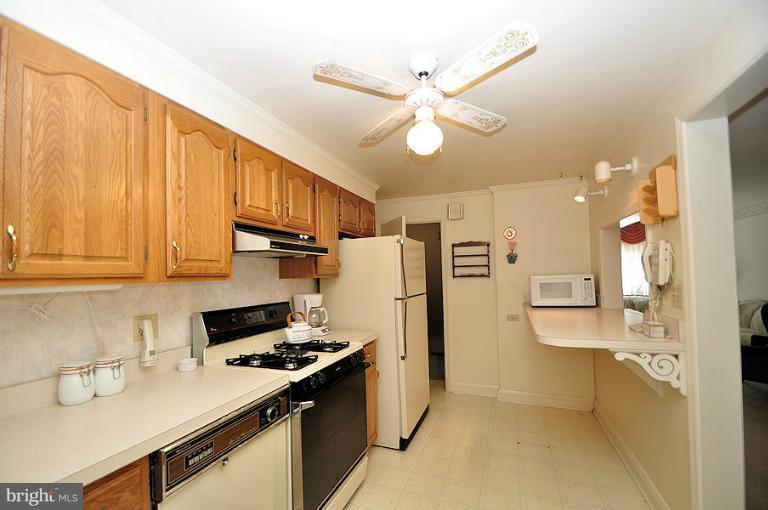 1360 Kenton Road Baltimore, MD 21234 - Photo 16 of 19 Kitchen