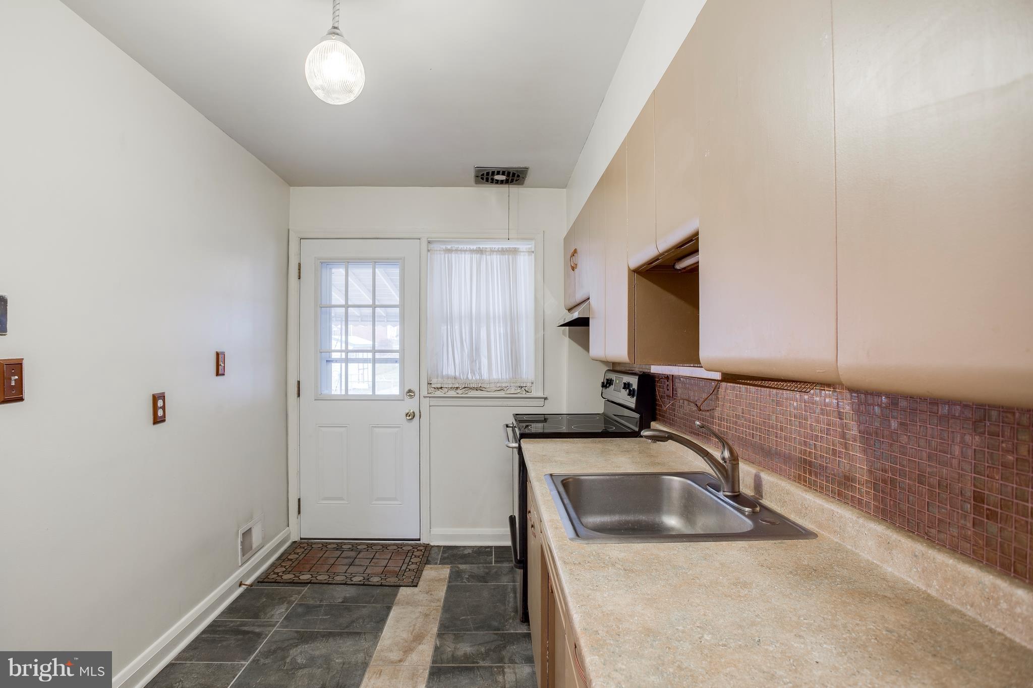 1240 Halstead Road Baltimore, MD 21234 - Photo 13 of 30 Kitchen