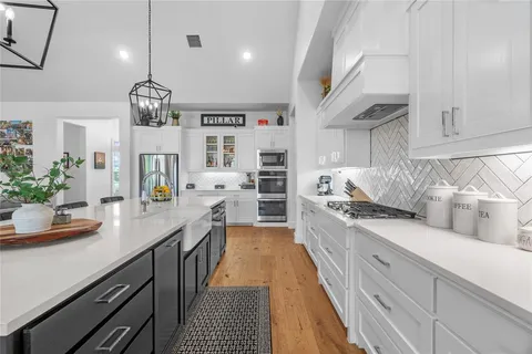 $825,000 | 187 Stirling Drive, Argyle, TX 76226