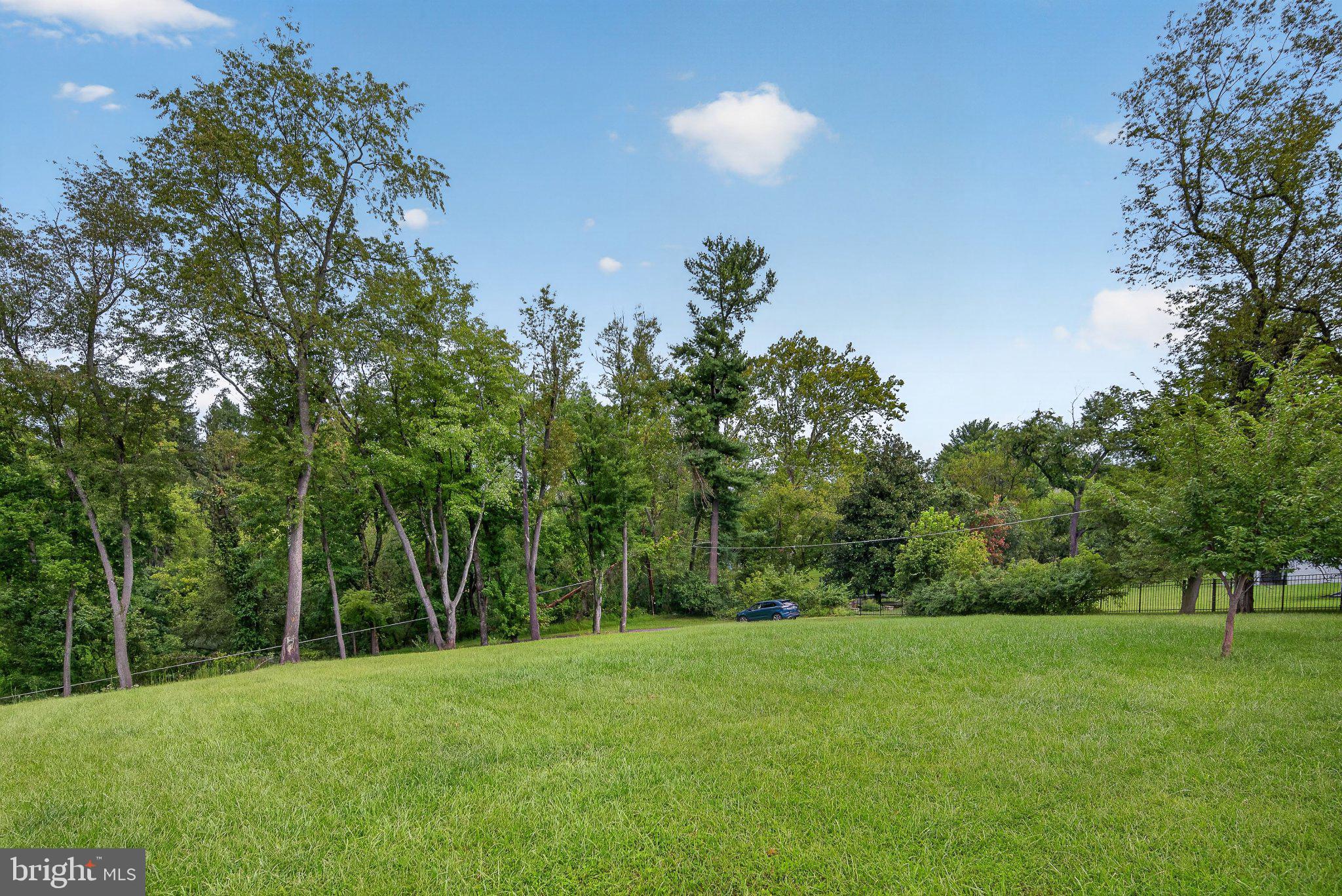10022 Colvin Run Road Great Falls, VA 22066 - Photo 6 of 16 Gallery Image 6