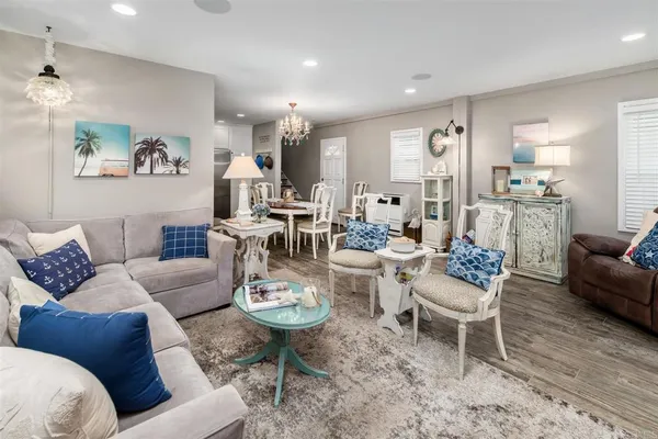 $2,300,000 | 821 San Juan Place, San Diego, CA 92109