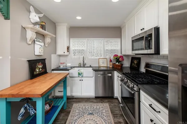 $2,300,000 | 821 San Juan Place, San Diego, CA 92109
