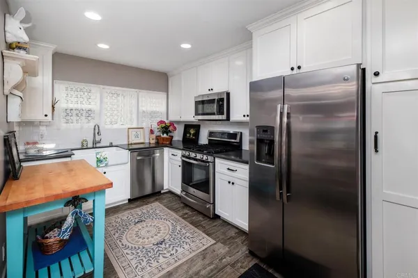 $2,300,000 | 821 San Juan Place, San Diego, CA 92109