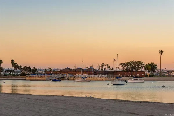 $2,300,000 | 821 San Juan Place, San Diego, CA 92109