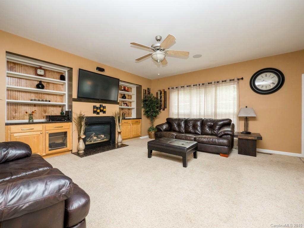 16907 Hampton Trace Road Huntersville, NC 28078 - Photo 6 of 22 Gallery Image 6