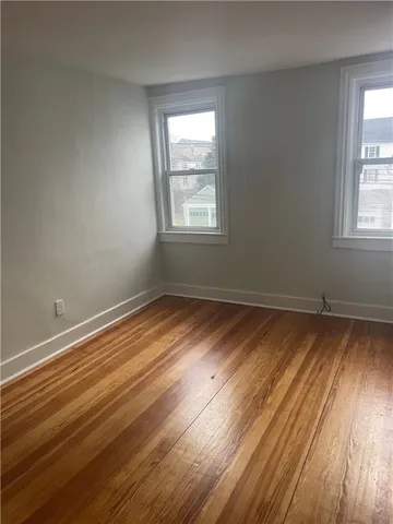 $1,850 | 18 Ryan Avenue, Unit 2S, Bristol, RI 02809